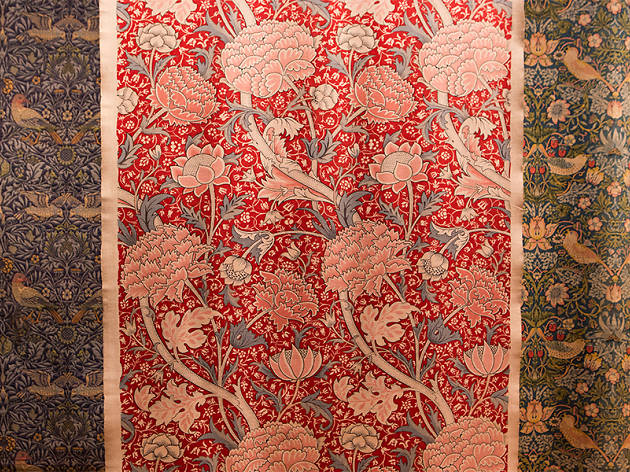 William Morris y el movimiento Arts & Crafts en Gran Bretaña William Morris y el movimiento Arts & Crafts en Gran Bretaña