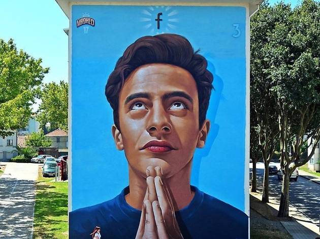 Mural de Mr. Dheo - Bairro dos Francos Mural de Mr. Dheo - Bairro dos Francos