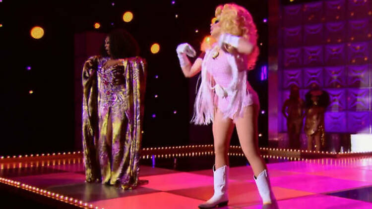 Bebe versus Trixie