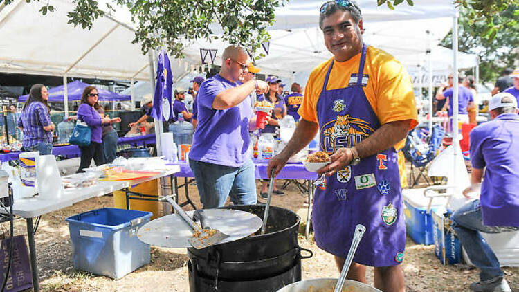 Tailgate at an LSU football game