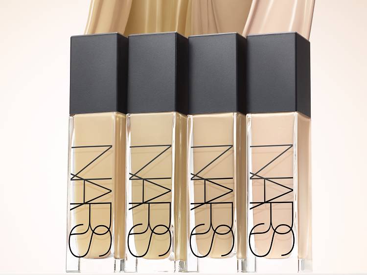 NARS Natural Radiant Longwear Foundation 自然亮采持久粉底液