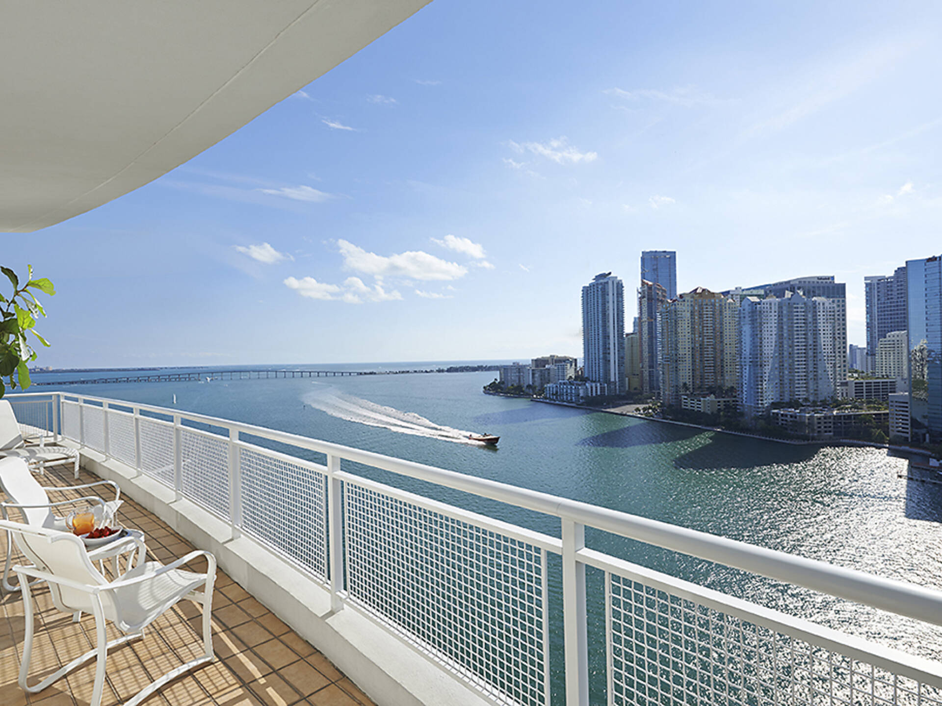 13 Best Luxury Hotels in Miami for 2025