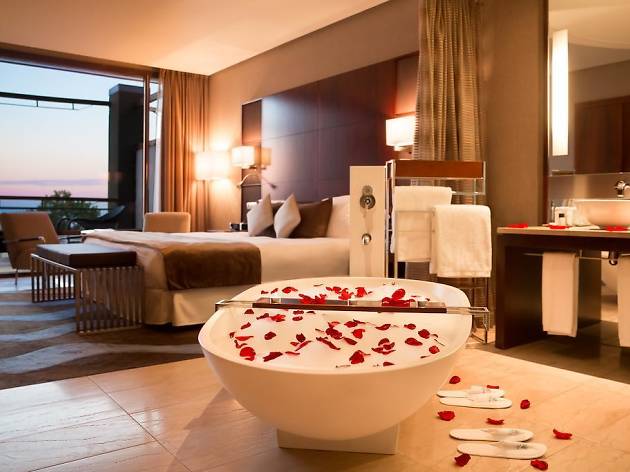 Best Romantic Hotels In Barcelona - 