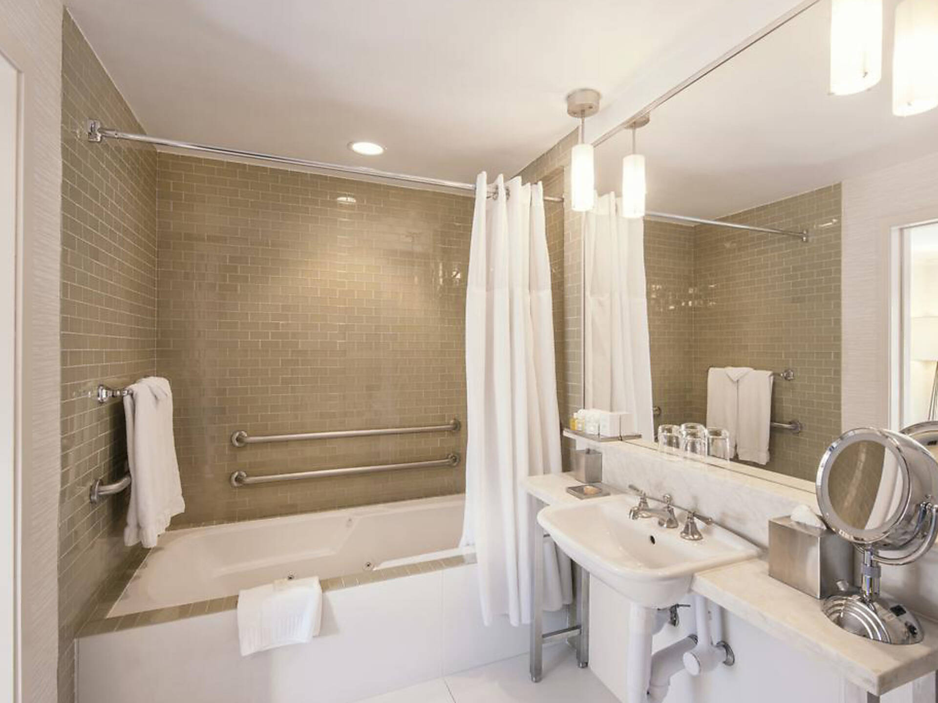 11 Best Hotels with InRoom Hot Tubs in NYC for 2024