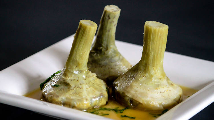 If you need vegetables, look for âcontorniâ