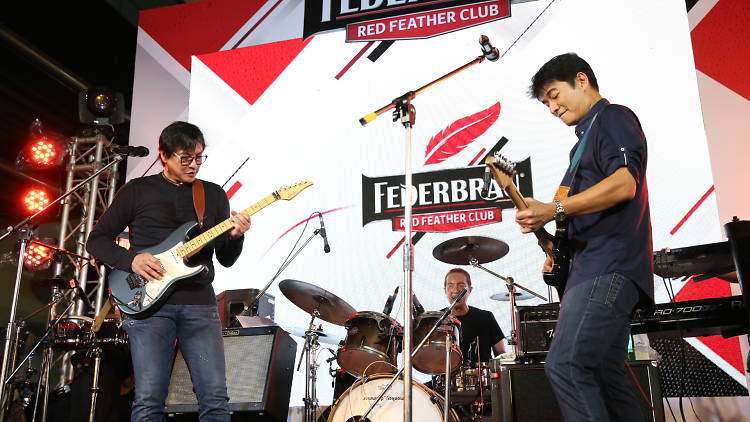 Federbrau Red Feather Club, Jo Kong Nuvo