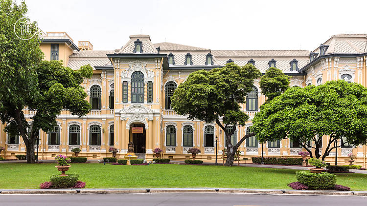 Bang Khun Phrom Palace