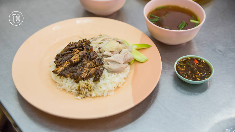 ข้าวมันไก่มงคลชัย