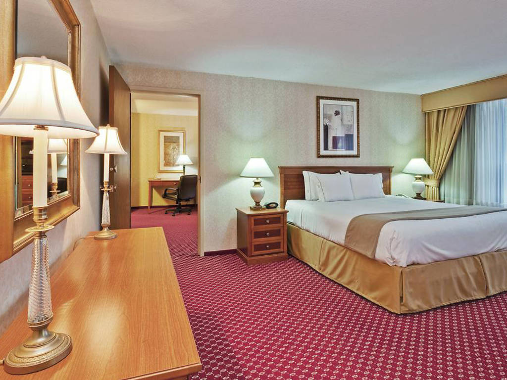 6 Best Hotels Near OHare International Airport in Chicago