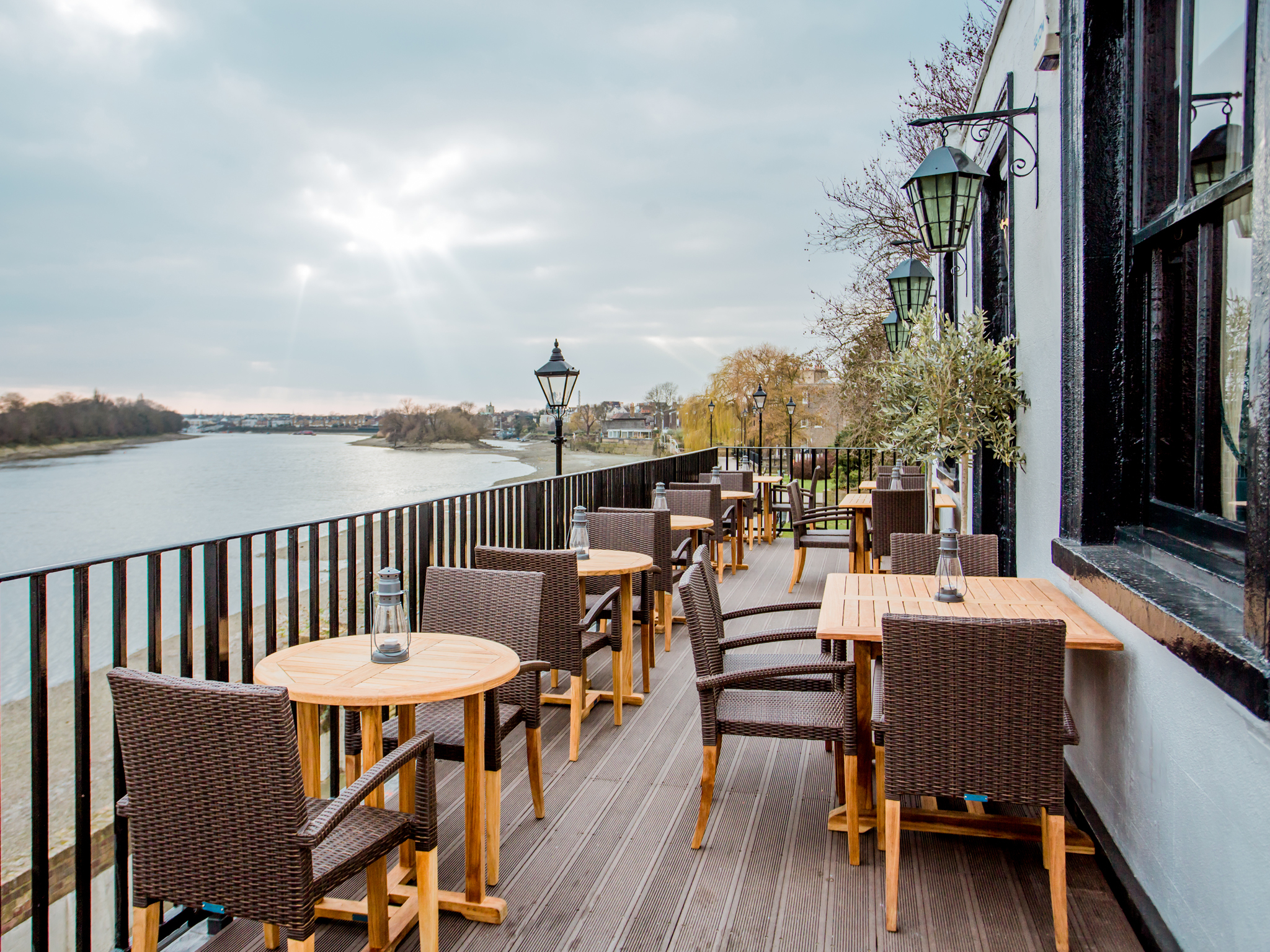 26 Best Canal Riverside Pubs Bars In London