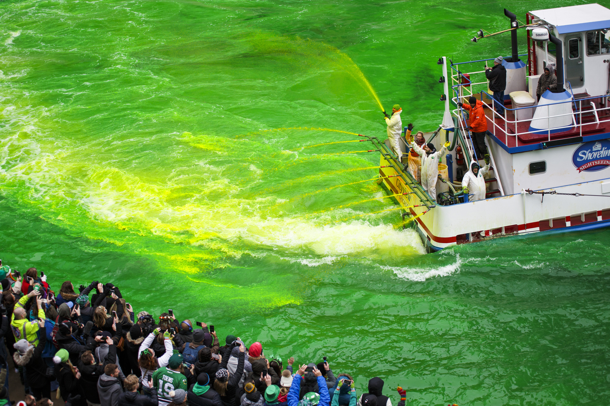 CHICAGO PLUMBERS LOCAL 130 River Dyeing Details - THE 2023 CHICAGO ST. PATRICK'S  DAY PARADE