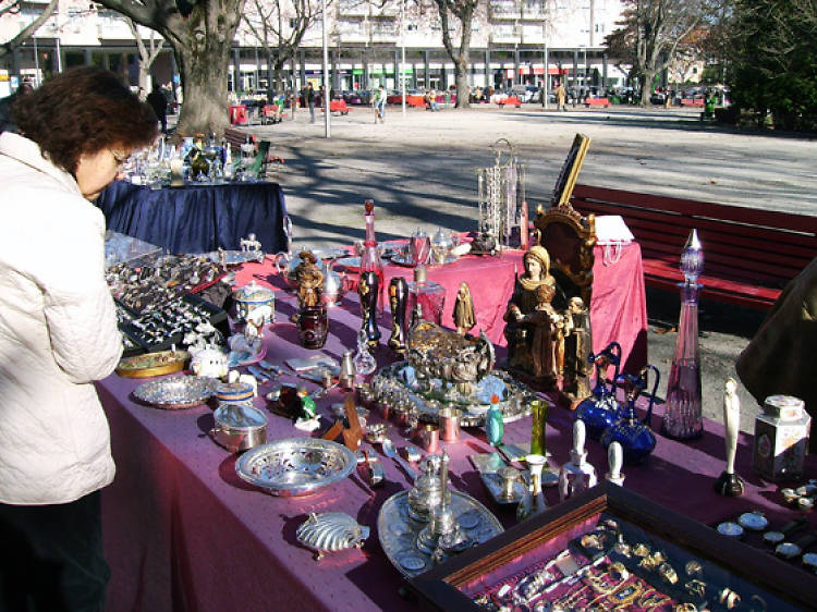 Feira de Antiguidades e Velharias