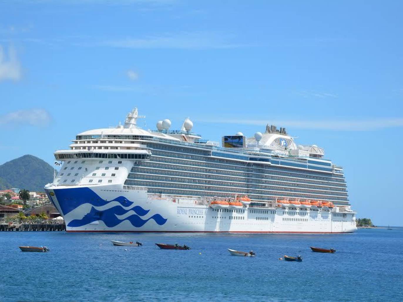 family cruises leaving from new york