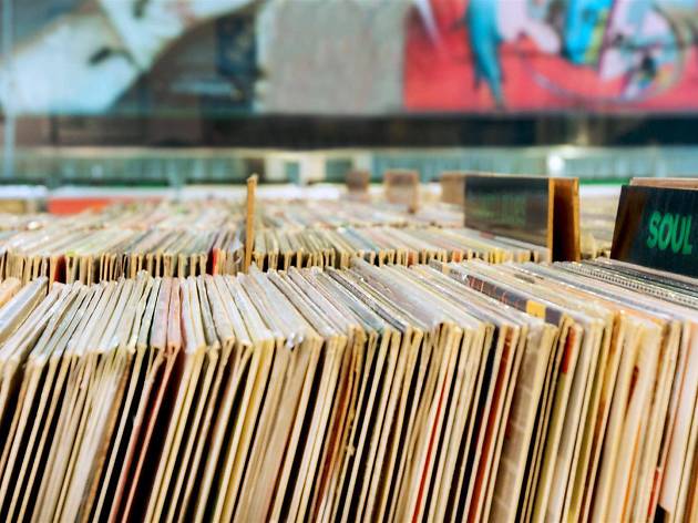 Na Porto Calling encontra vários géneros de música como o rock progressivo, jazz, punk e soul