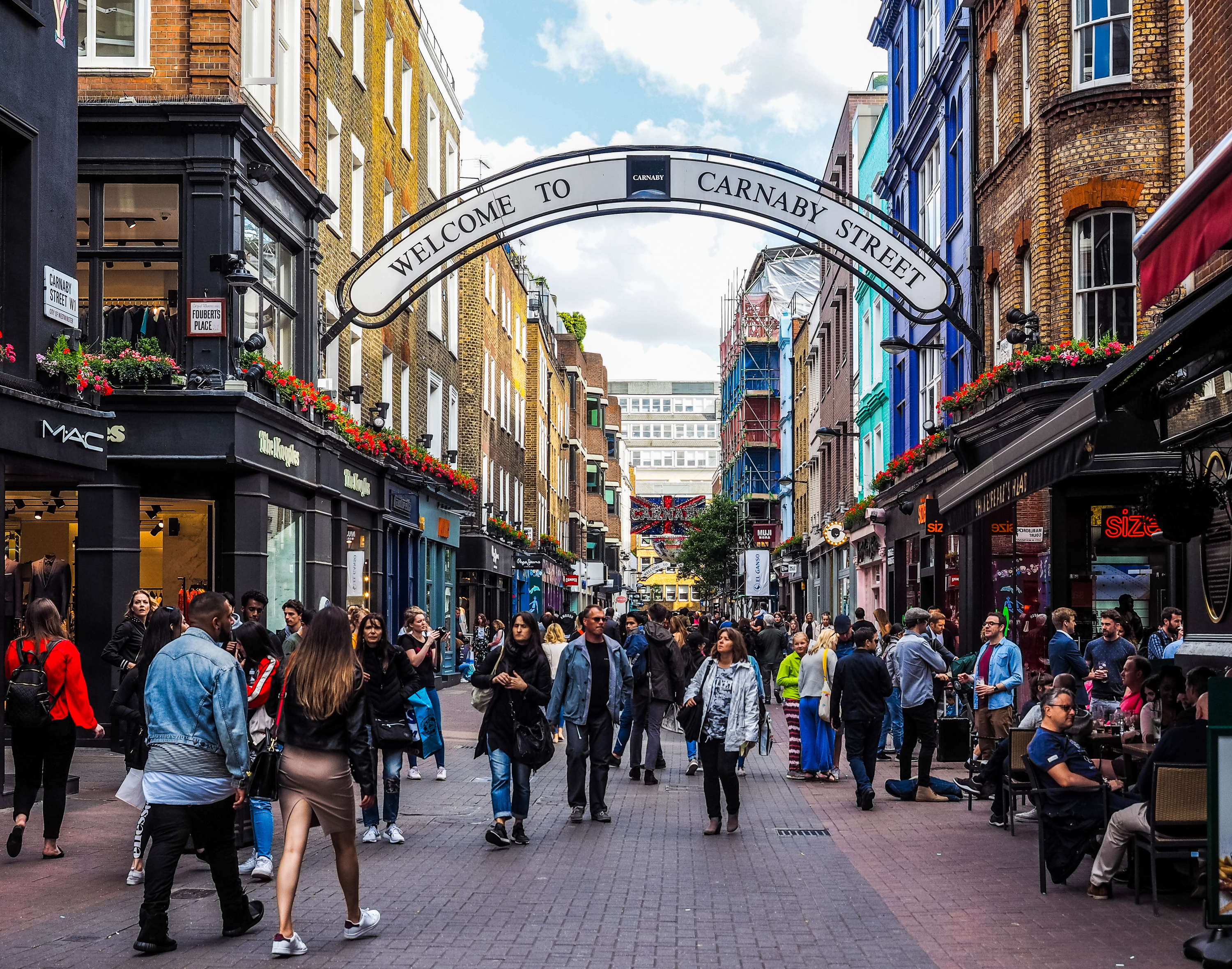 Main Shopping Street In Soho