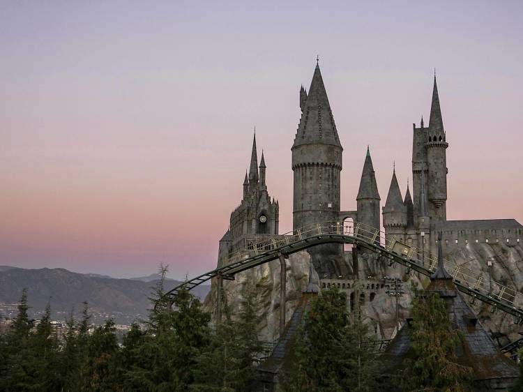 Apparate into the wizarding world of Harry Potter