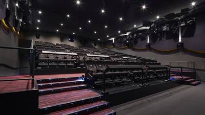 ずぶ濡れになる。 ずぶ濡れになる。