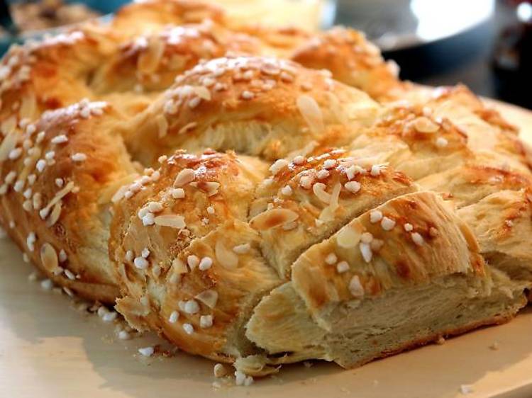 Plaited sweet bread