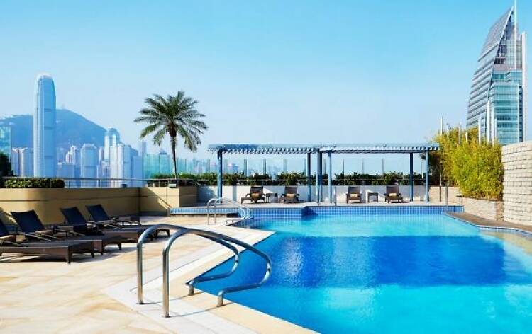 Best for a straightforward, relaxing day by the pool: Sheraton