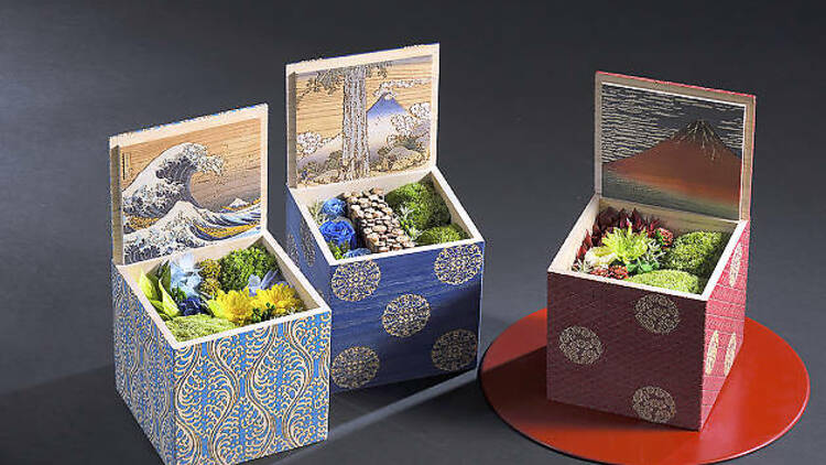 Rin by Belle Fleurs Tokyo preserved flower box