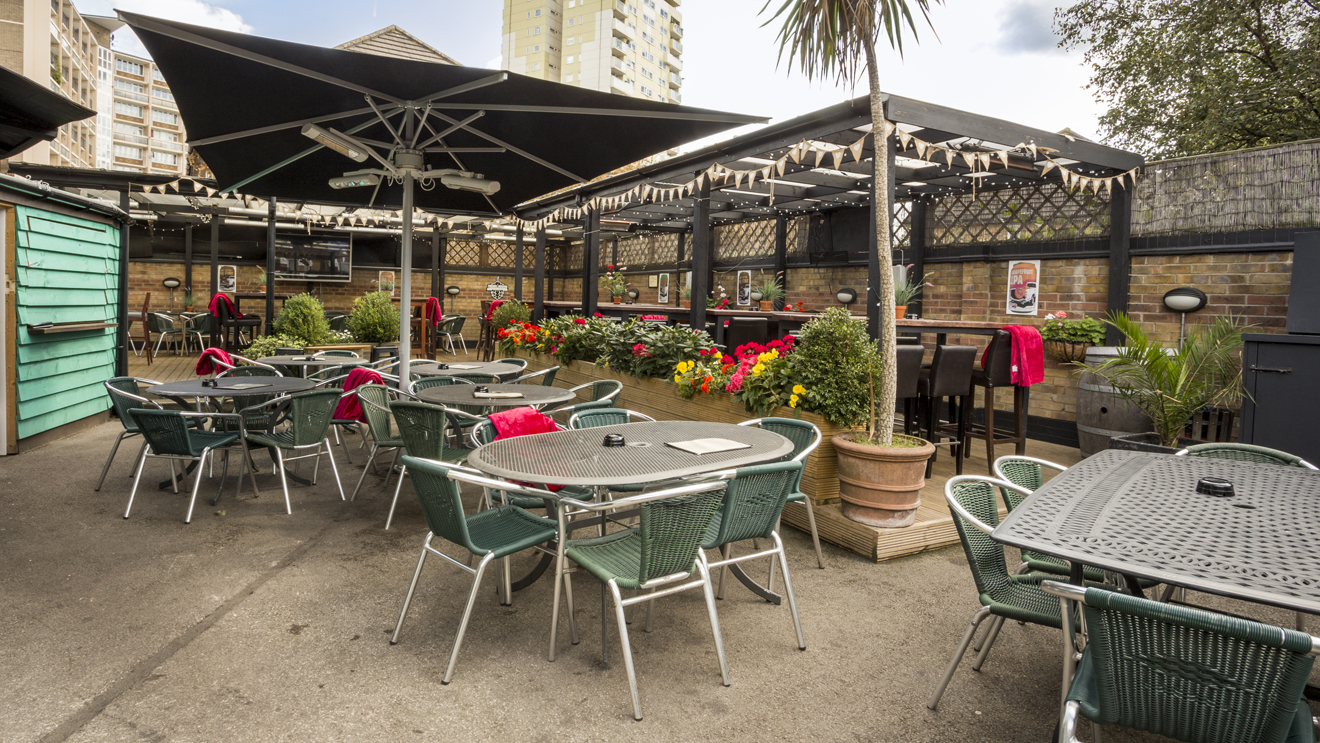 The Rylston Bars and pubs in Fulham, London