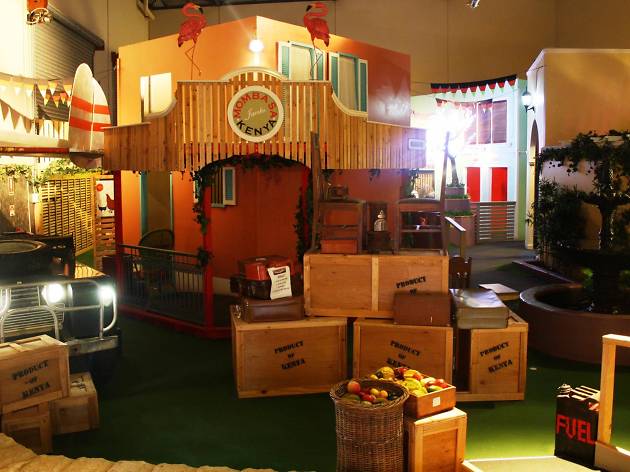 Putt Planet main stage An East African themed mini-golf course