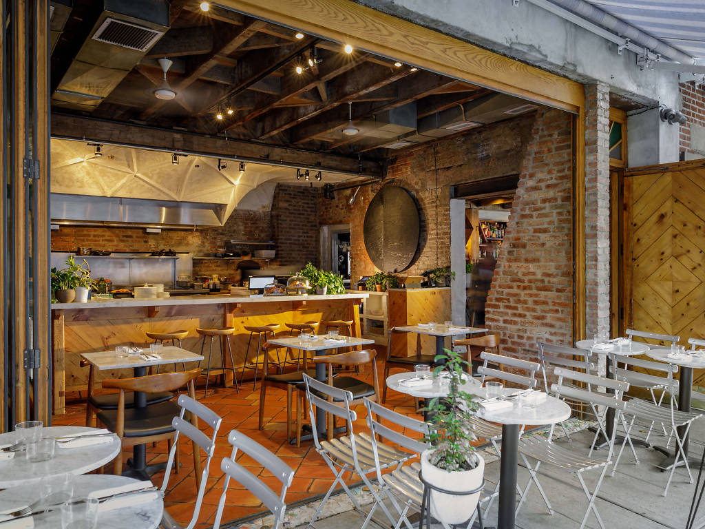 19 Best Outdoor Brunch in NYC You Can't Miss This Season