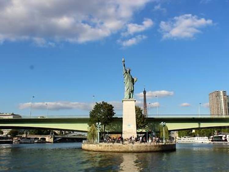 Seine River hop-on hop-off sightseeing cruise