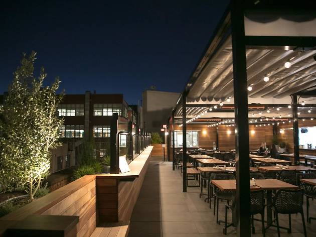 10 Best Rooftop Bars in San Francisco for Cocktails and Views