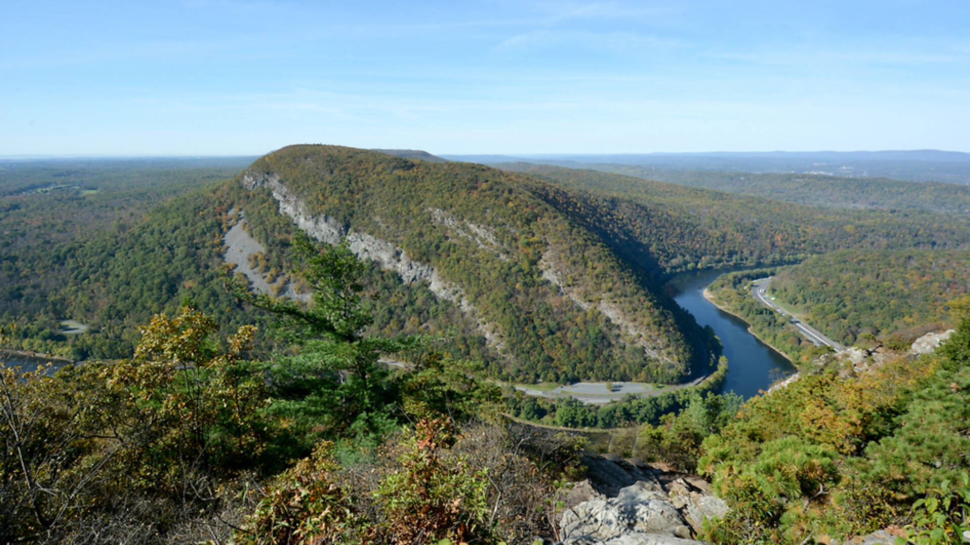 Where to go Hiking Near Philadelphia: 12 Best Local Spots