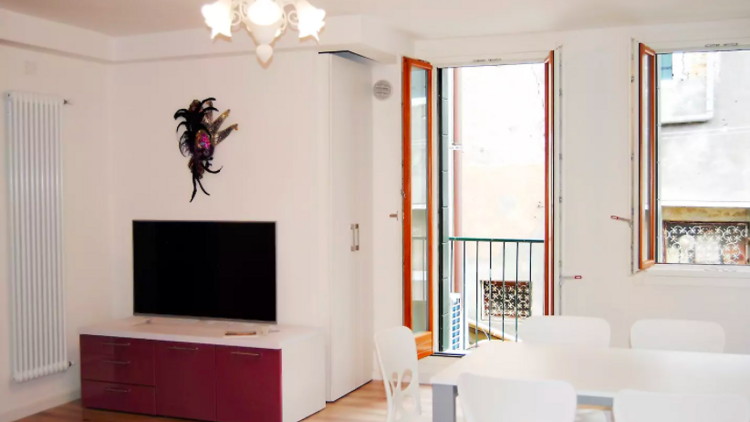 The cosy two-bed apartment in Cannaregio