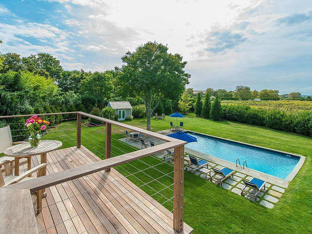 17 Best Hamptons Airbnb Rentals For Summer Beach Getaways