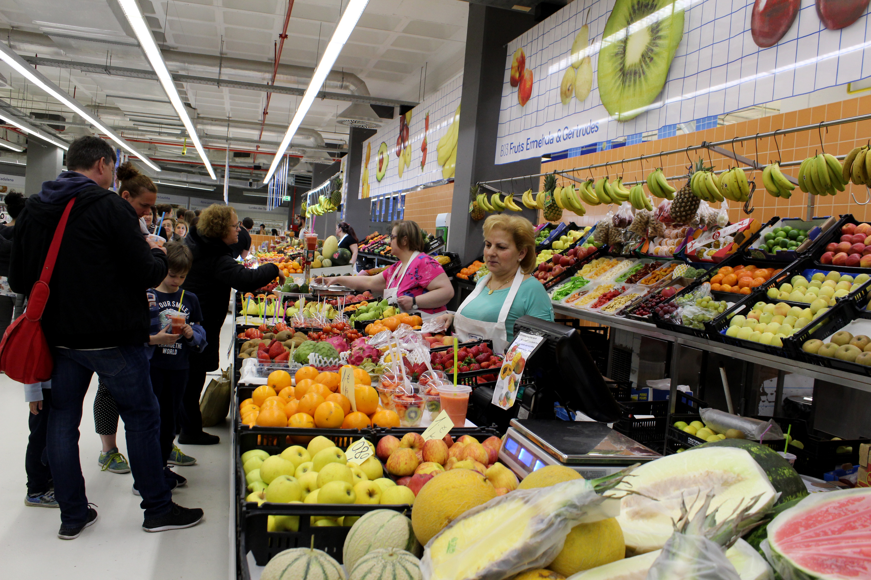 Veja As Fotos Da Inauguracao Do Mercado Temporario Bolhao