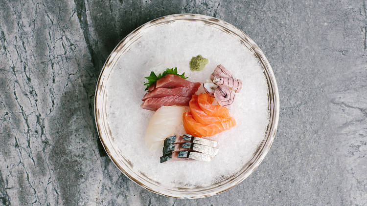 Fukuro sashimi platter