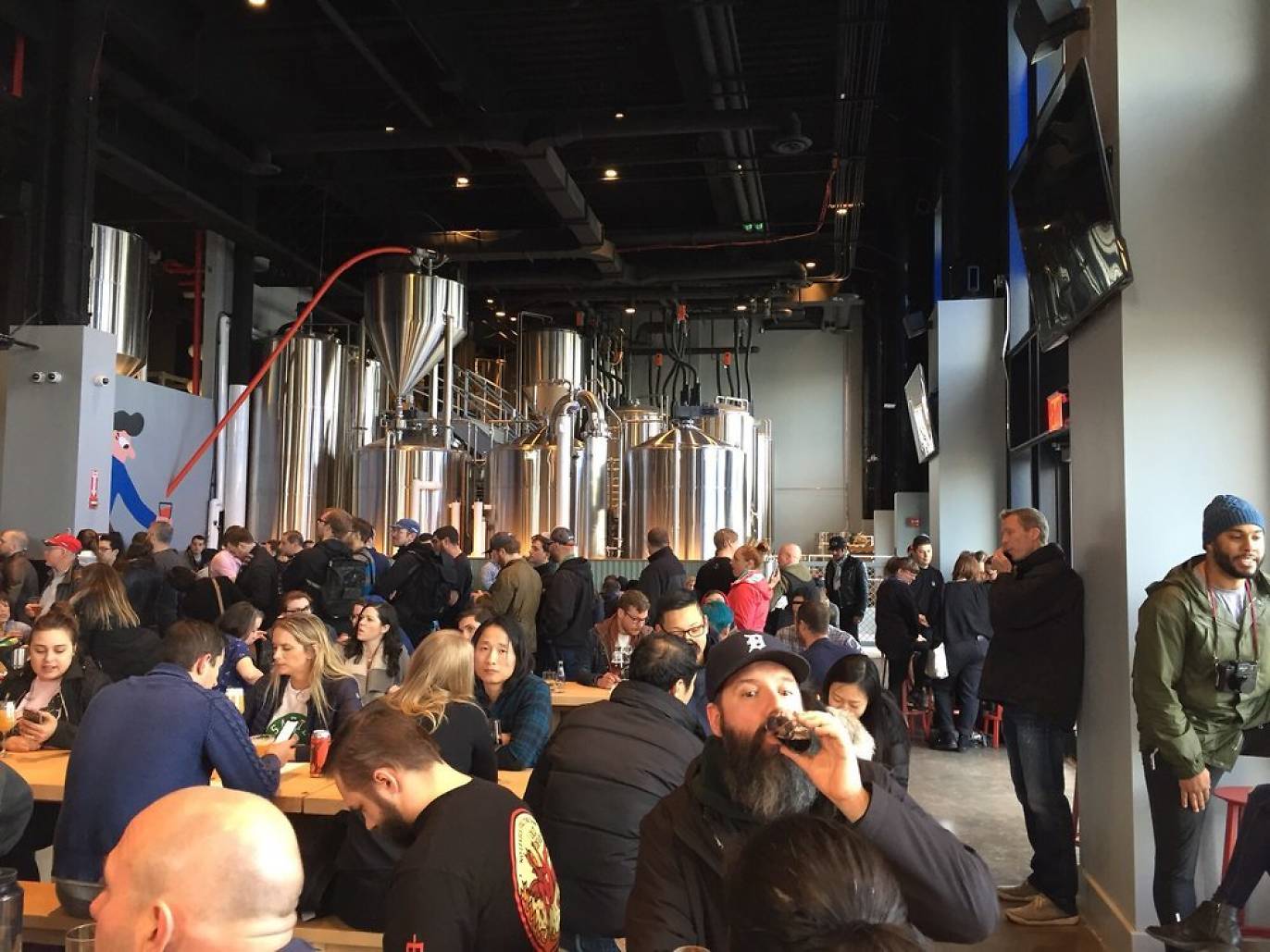 12 Best Craft Beer Bars in NYC You Need to Try Tonight