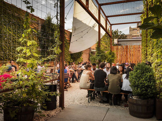 30 Best Outdoor Bars In Nyc Drink At All Summer Long