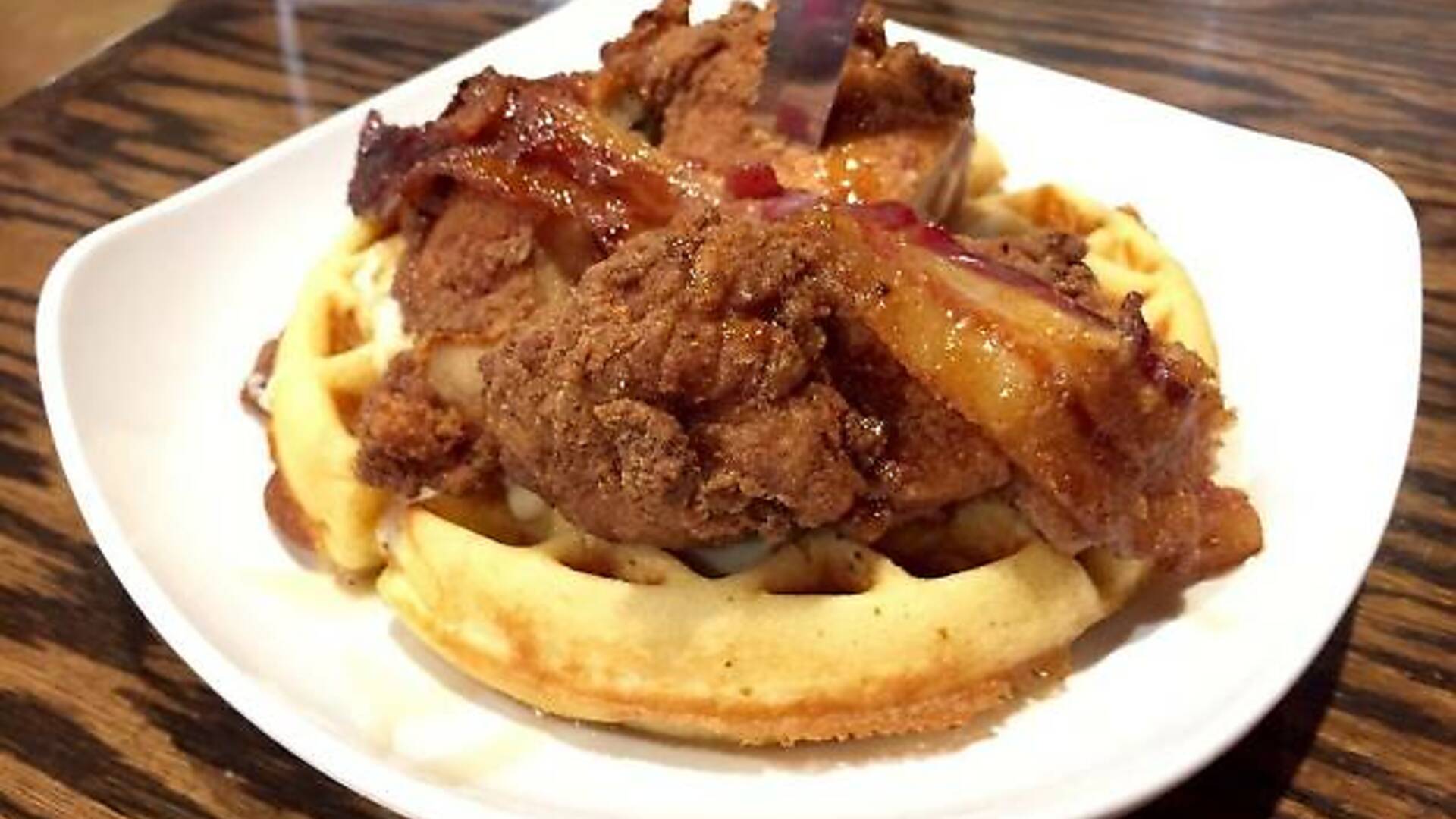 Don’t Sleep on These 2 Amazing Burger Spots in Virginia Beach, VA! - Go ... Best hamburger in va beach