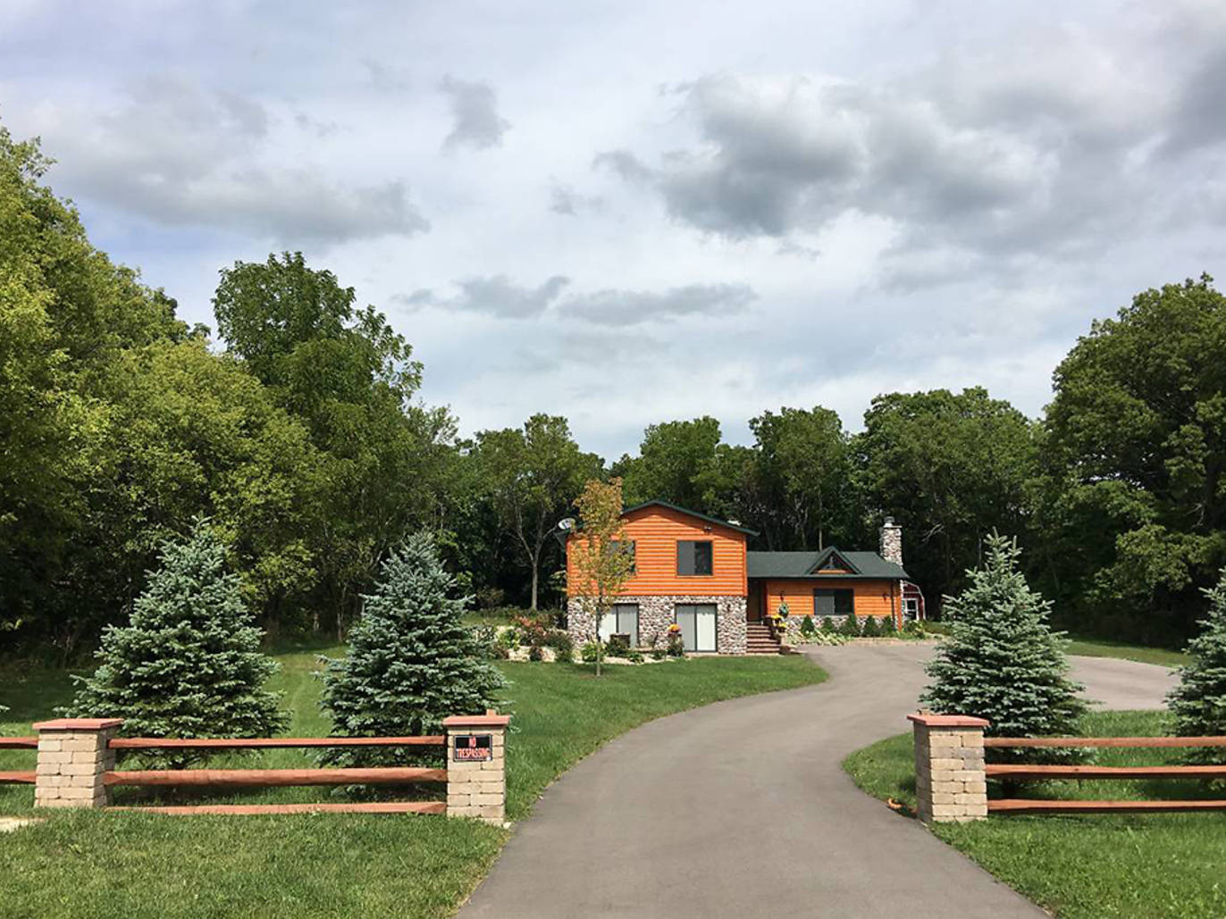 15 Best Lakeside Airbnbs Near Chicago Lakefront Chicago Airbnbs