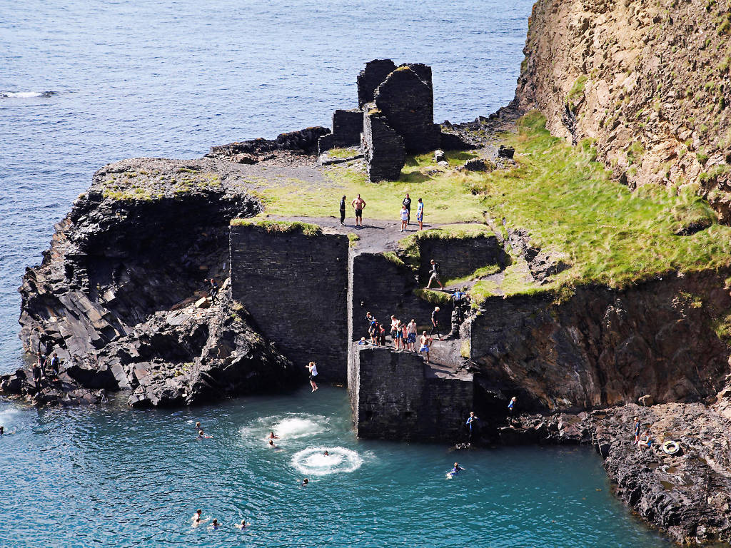 14 Best Places to Visit in Wales in 2023