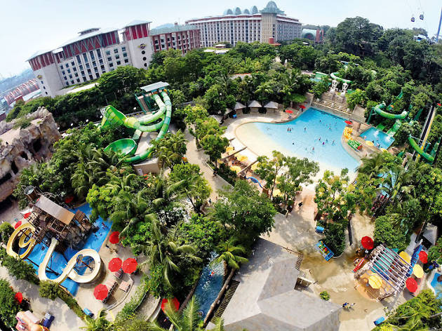 Adventure Cove Waterpark | Things to do in Sentosa, Singapore