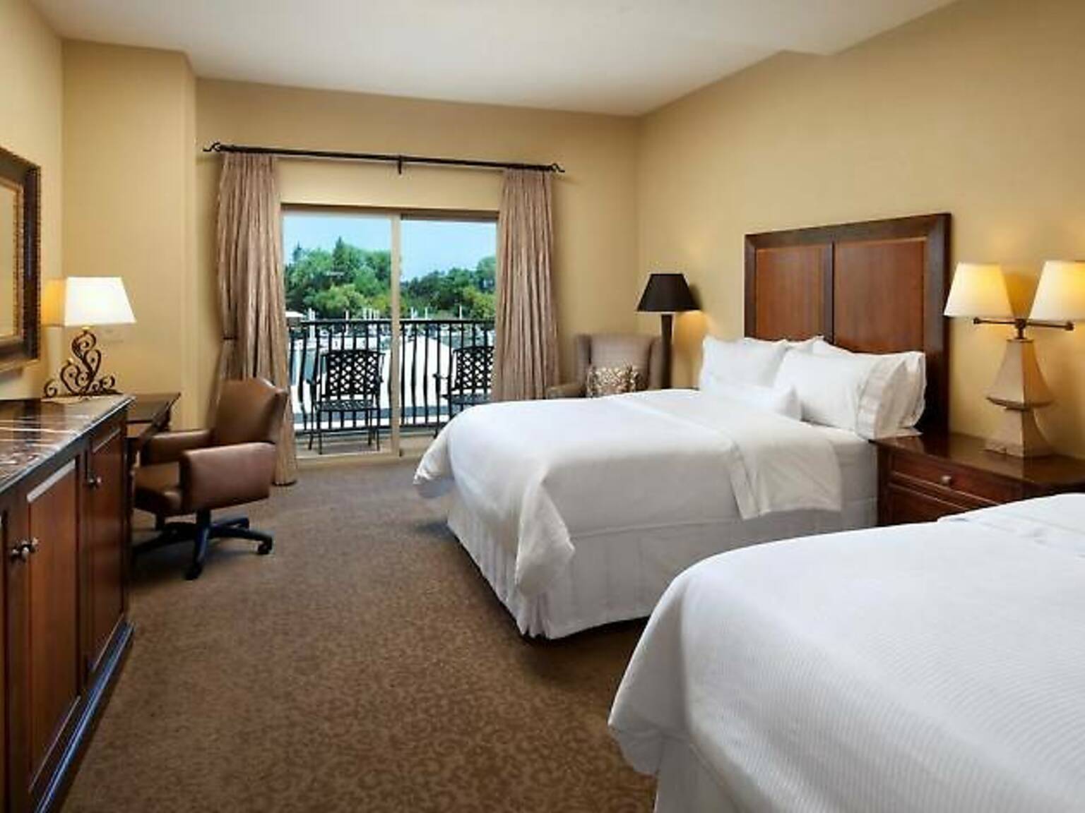 11 Best Hotels in Sacramento for 2025