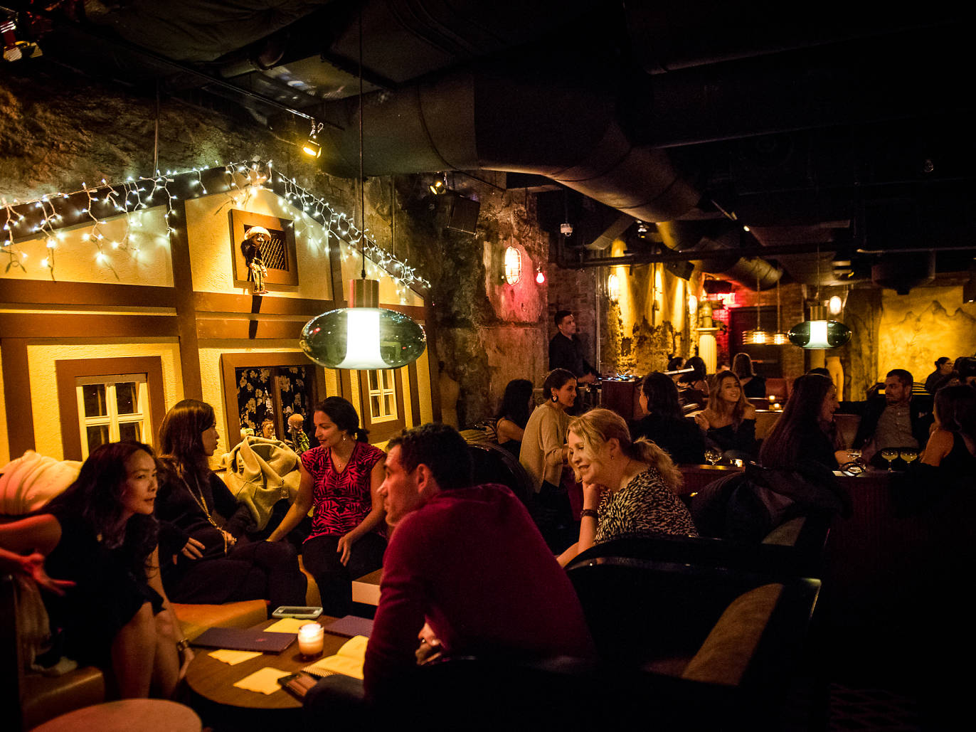 Themed bars in NYC that are actually awesome