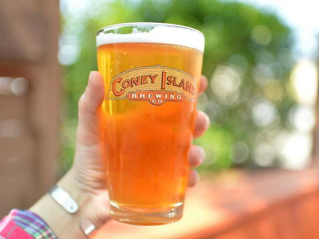 14 Best Bars and Restaurants in Coney Island For Summer Fun