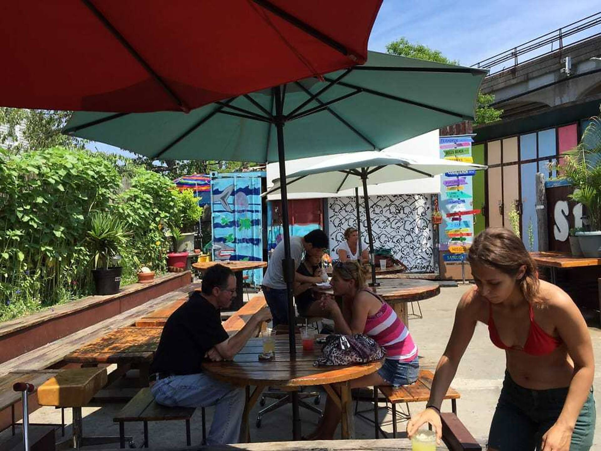 15 Best Restaurants and Bars in the Rockaways this Summer