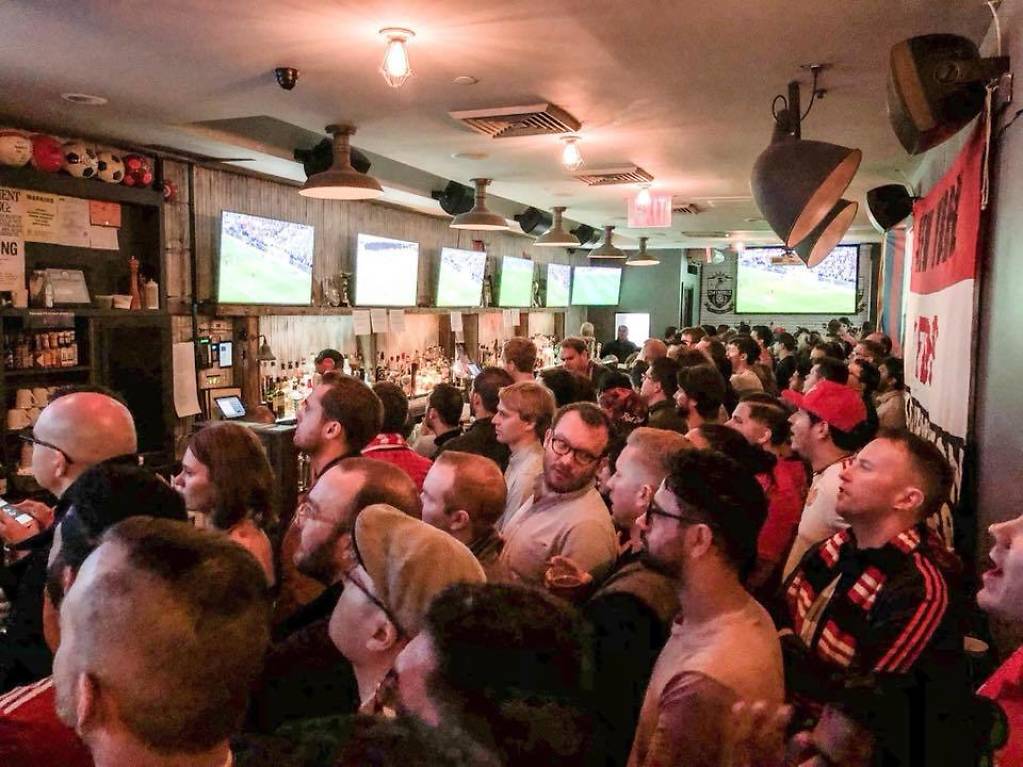 Best New York Bars to Watch the World Cup 2022