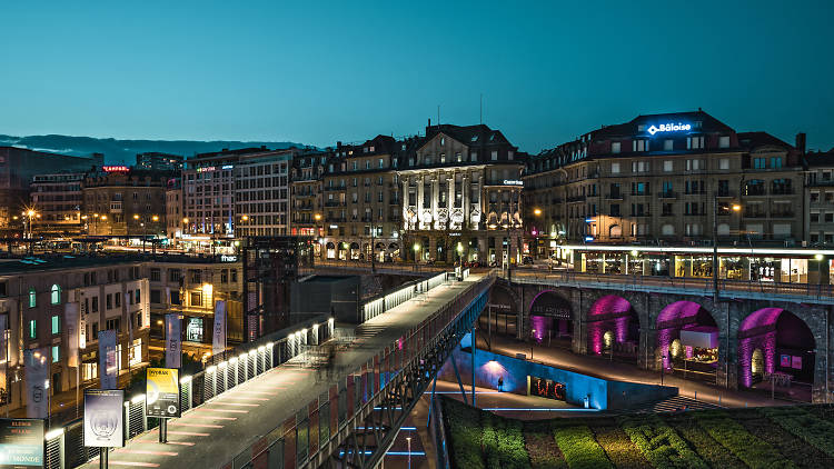 Avoir le temps de faire mille choses dans le quartier du Flon, entre shopping, restaurant et avant-garde culturelle