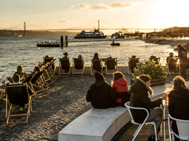 Esplanada Ribeira das Naus