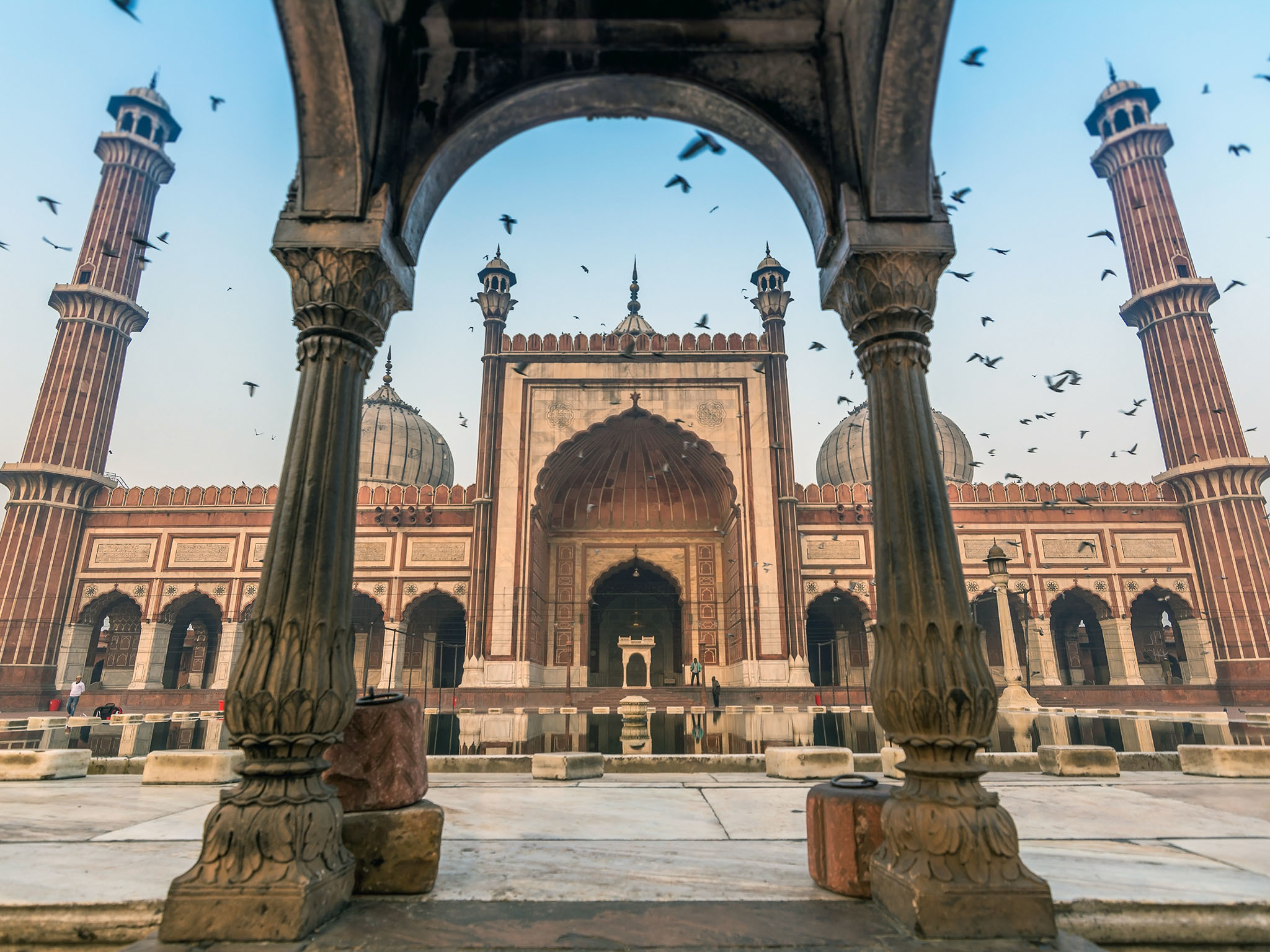 10 Reasons Why Delhi S India Gate Is 1000x Better Than Bombay S Gateway 