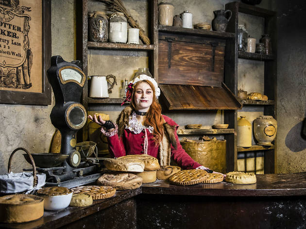Carmen Flynn London Dungeon actor Carmen Flynn London Dungeon actor