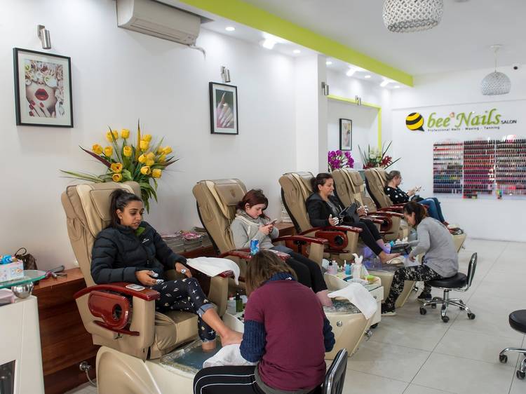 QBee Nails Salon